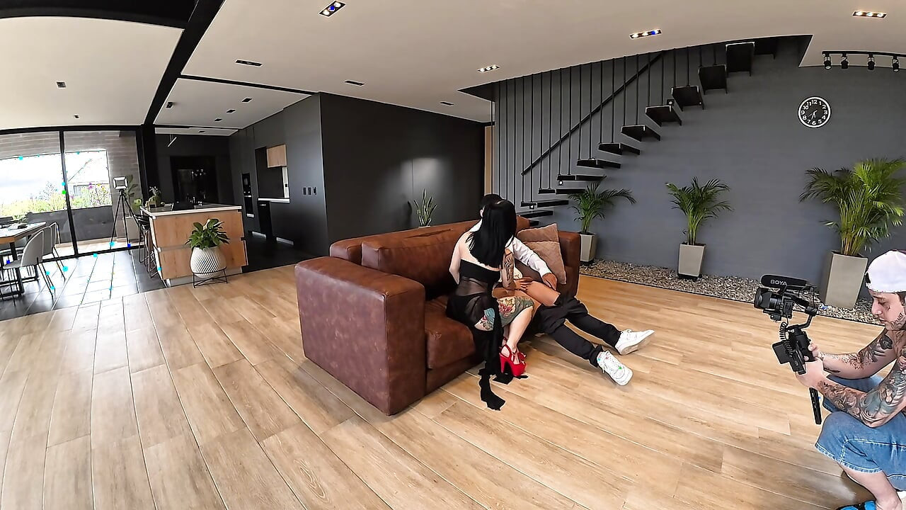 Kameralar Arkasinda!! Vienes Roots Accessor'u Ile Uğraşmak - Danner Mendez Ve Katty Blake