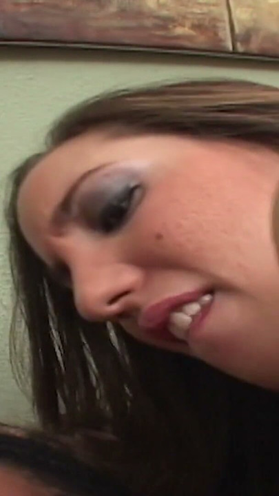 Kinky slut Kelly Divine loves fresh and warm BBC cum on her face | Clip 1