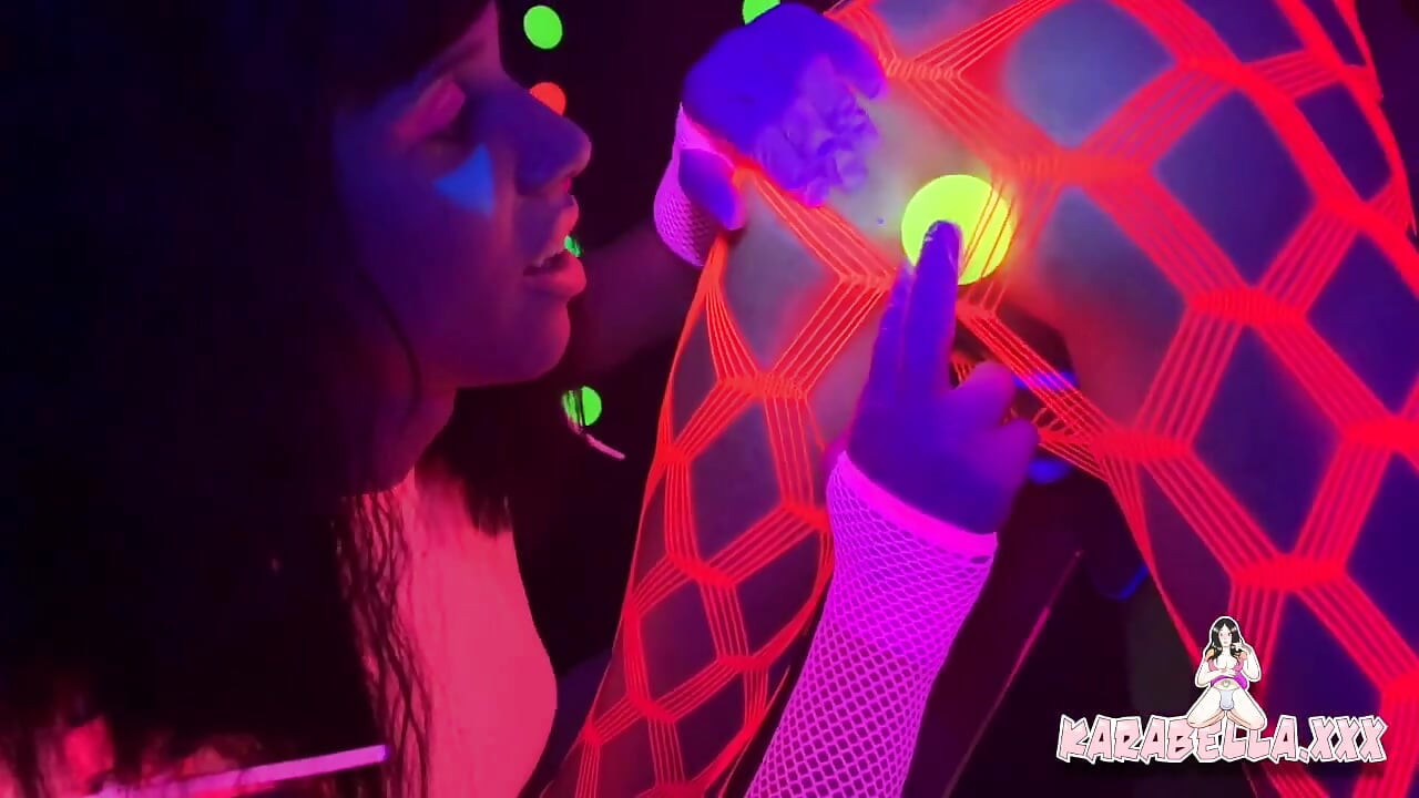 Neon Cream Dream