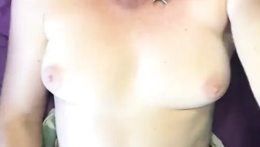 Ich Squirte Beim Wichsen so Viel, Ich Musste Nur Das Handtuch Unter Mir Wiegen!
