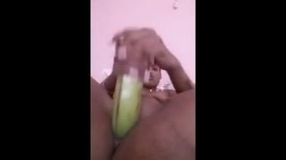 Фриковатая с бананом