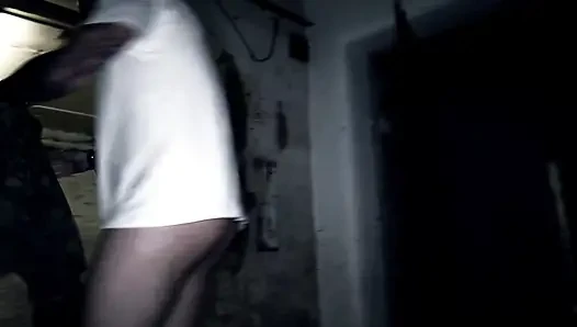 Tante seksi kulit hitam dan sahabat perancisnya lagi asik ngentot sambil coli