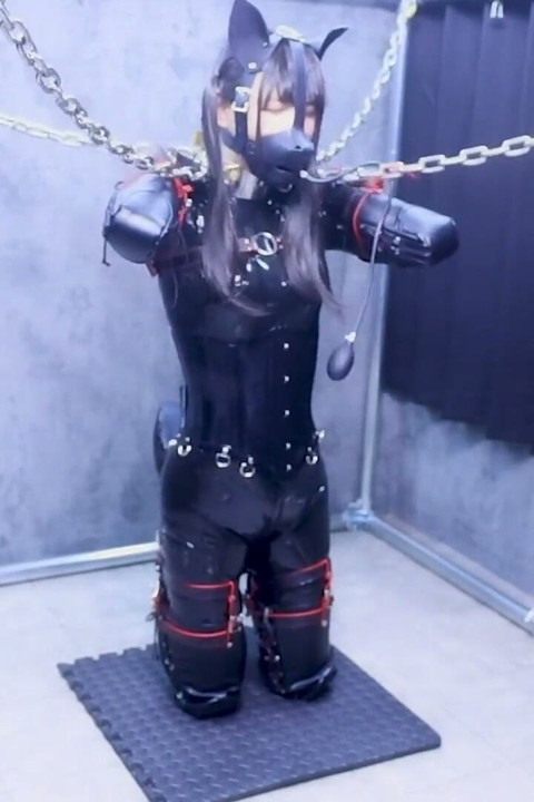 Kneeling Bondage with Latex Binding, Chain Binding