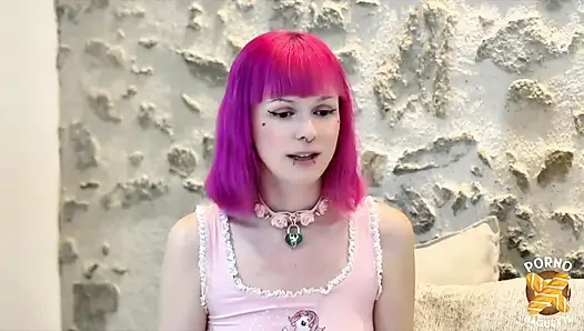 Lily, muhteşem hatun, sert sikişmek istiyor