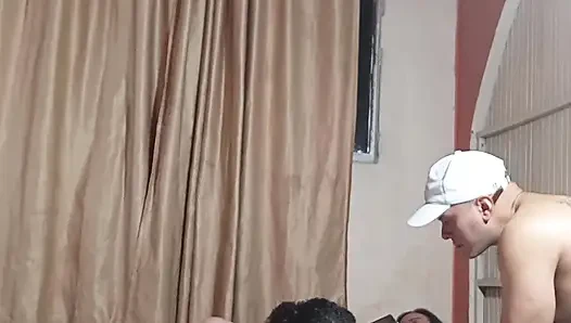 За кадром на камеру