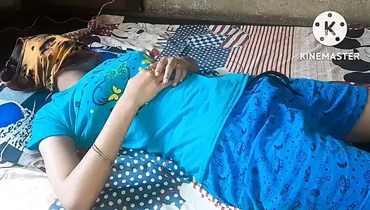 Indian Husband and wife kissing and fucking