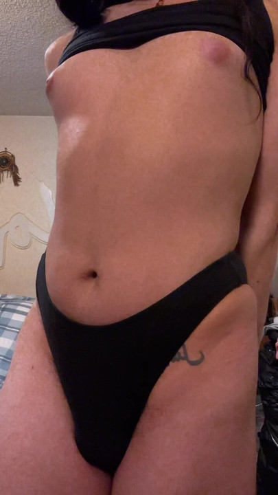 how am I shaping up👅