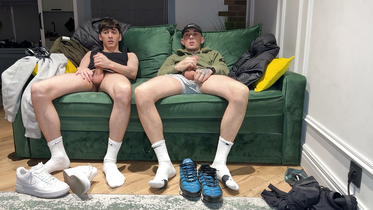 Two friends jerking off together