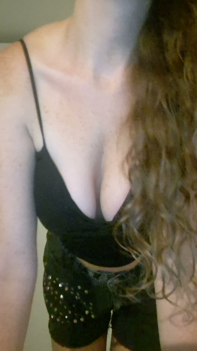 Do i look good in this top?