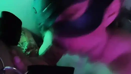 Госпожа Домина делает минет рабыне на ее большие сиськи в видео от первого лица. Полная сцена на фапхаусе