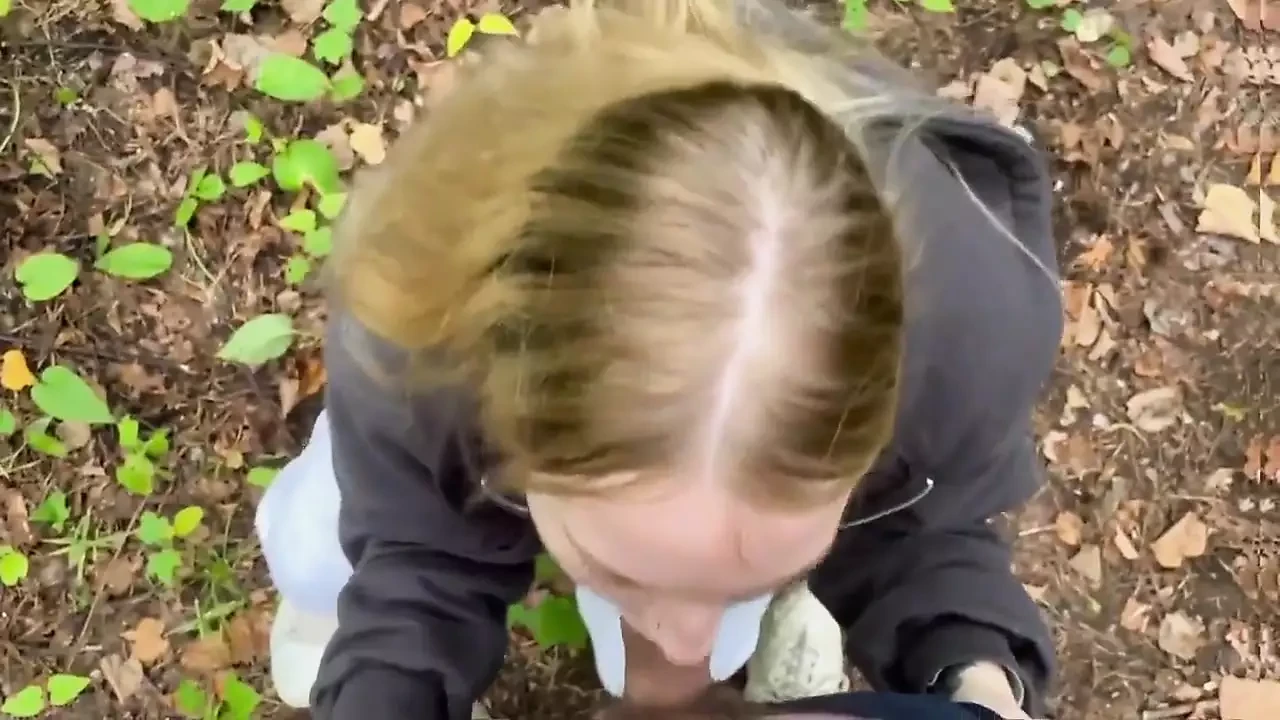 Doing a Blowjob to the Husband Until the Tite Falled