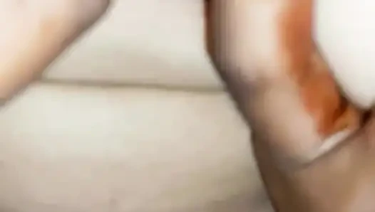 Küçük yaraklı kadın kılıklı büyük vajinalı ateşli evli kadın