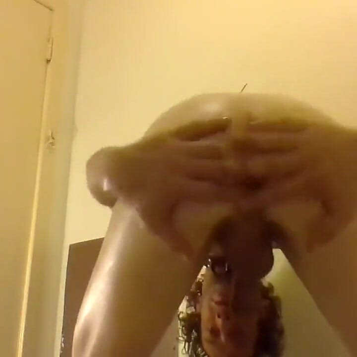 Booty, Oil and Clothespins
