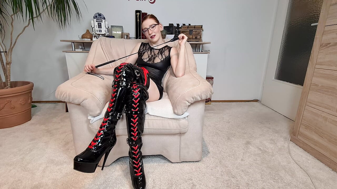 Redhead Spermaluder Gives First Time Dominant Instruction