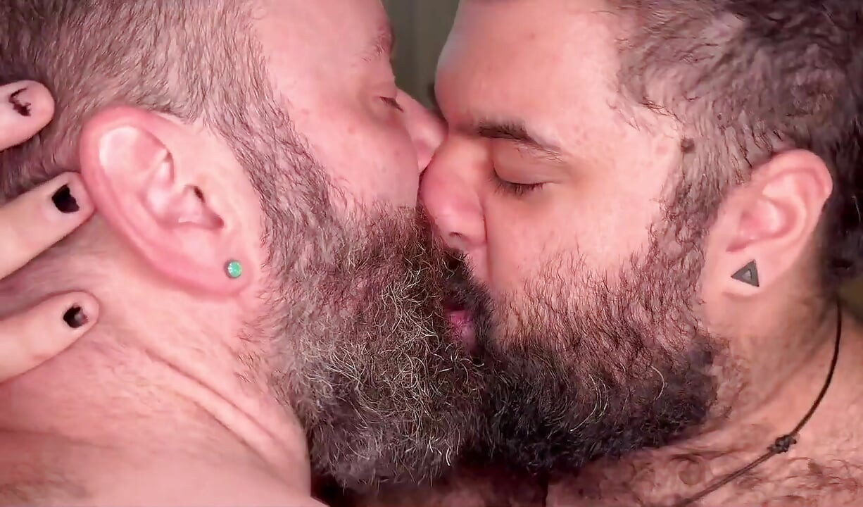 Přichází na návštěvu Barcelona a používá můj zadek k vyprázdnění jeho koule pot, sperma, vlasy Co víc můžete požádat o?