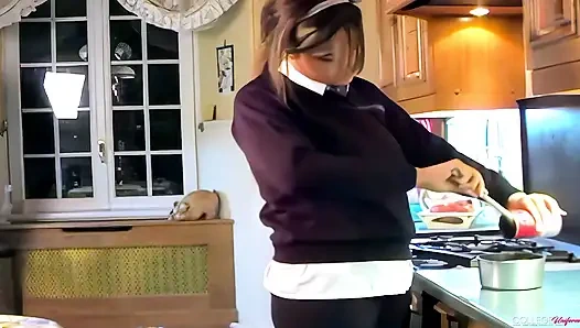 Samantha Buxton'ın yer aldığı çorba mutfağı videosu