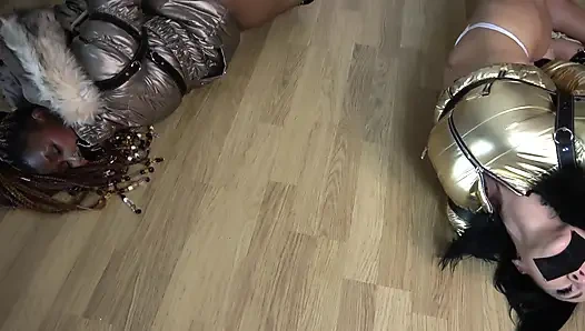 Petualangan seks bondage bareng coco & mila yang penuh gairah! Aku akan melakukan ini.