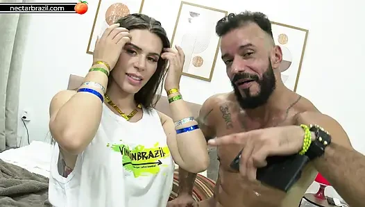 Karnaval, sarışın, sıkı bir göt ve unutulmaz bir gece