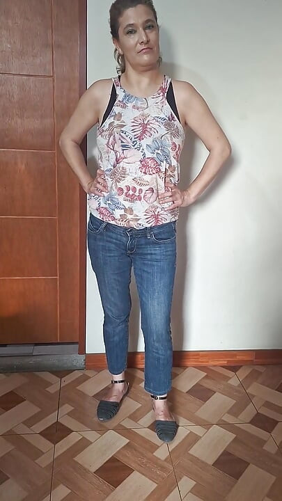 Esta cadela faz xixi em seus jeans
