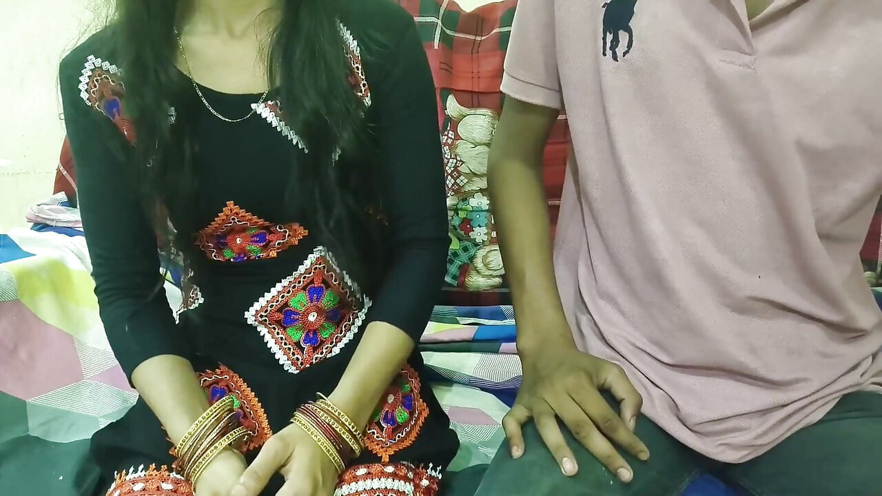 Une bhabhi desi indienne se fait baiser la chatte