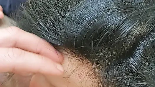 Blowjob di selesai toilet dengan air mani di mulut