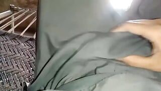 Paquistanês garoto punheta na sala de sexo completo xhamstr