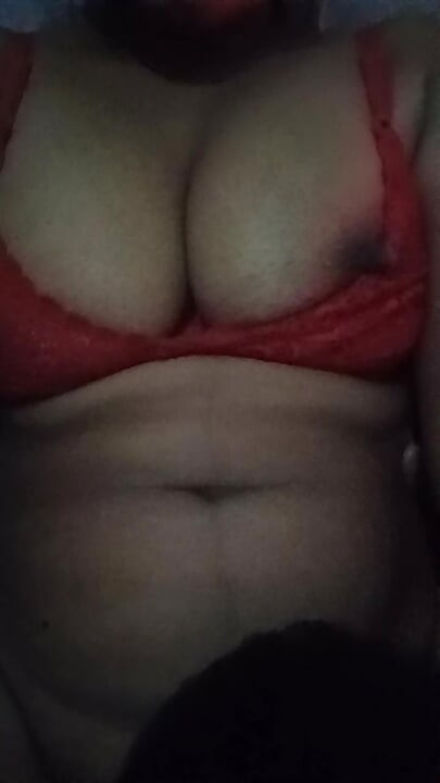 Husband ne aaj meri chut ko chate