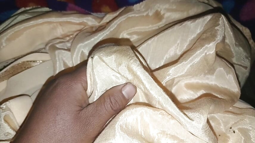 Cumshot in saree srossdresser