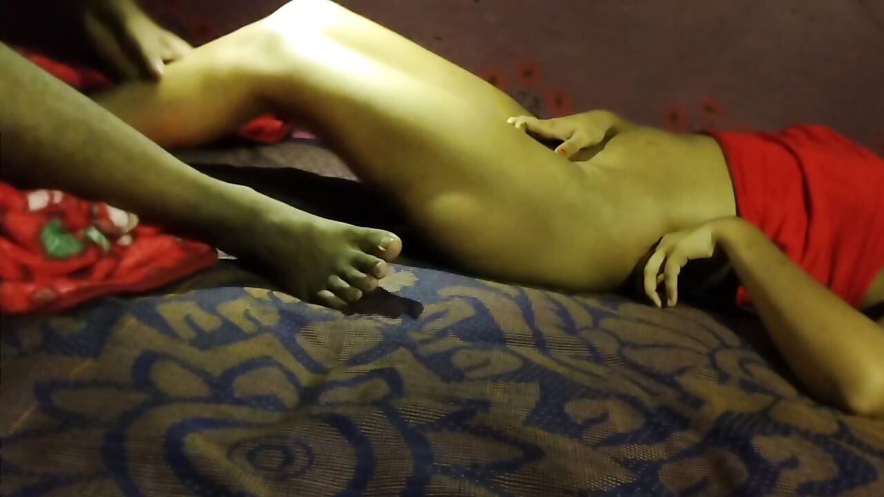 Fingers are being inserted into the vagina of a sister-in-law in Kolkata and she is being pushed very hard and she is screaming like a sex worker.