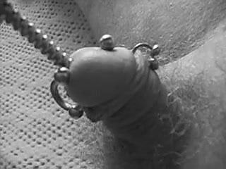 Penisloch-Training mit einer 7mm 12 Perle (602-a)