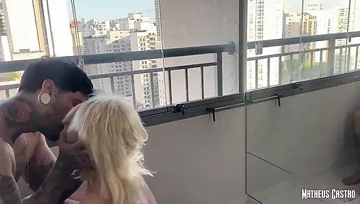 Pembe nişanlımla sabah seksi