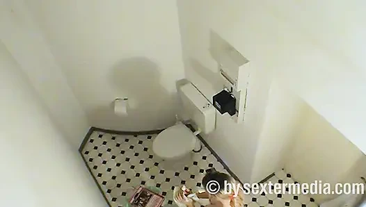 Amateur Phone Sex on the Doctor's Toilet