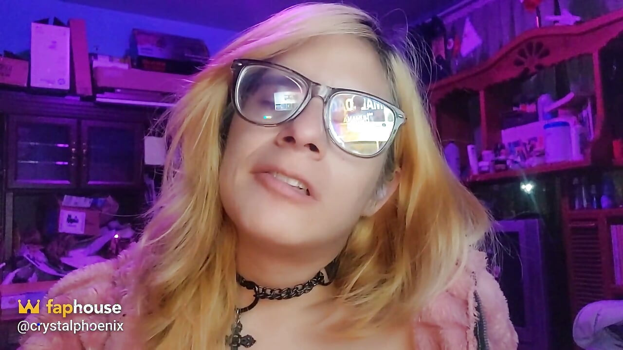 Sissy, Kilisede Seks Kolyesi Takıyor Asmr