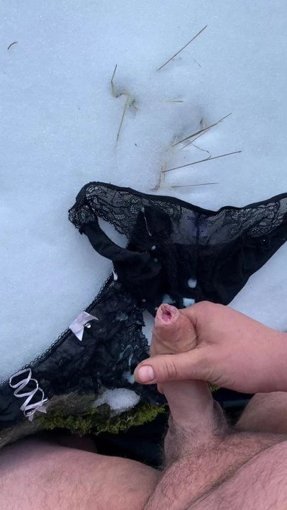 Public Cum on stolen Panty