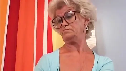 Mil fucking dildo sucking dildo penetrated