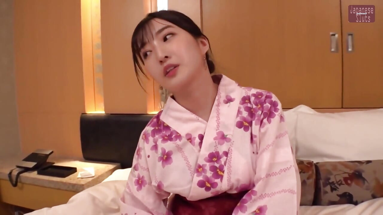 J-women yang seksi dan imut lagi ngimak perkenalan yang luar biasa - 3