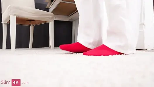 Wonderful fuck between a teen and her psychologist