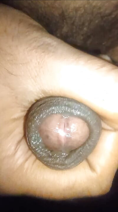 Happy sunday jerking my big hard cock at standing position i love it