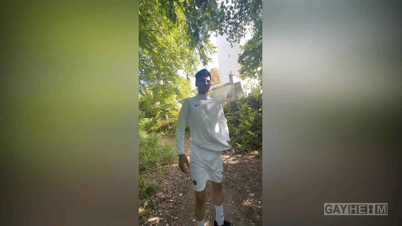 German Turk 19 Years Old Jerks off at the Castle in Bavaria