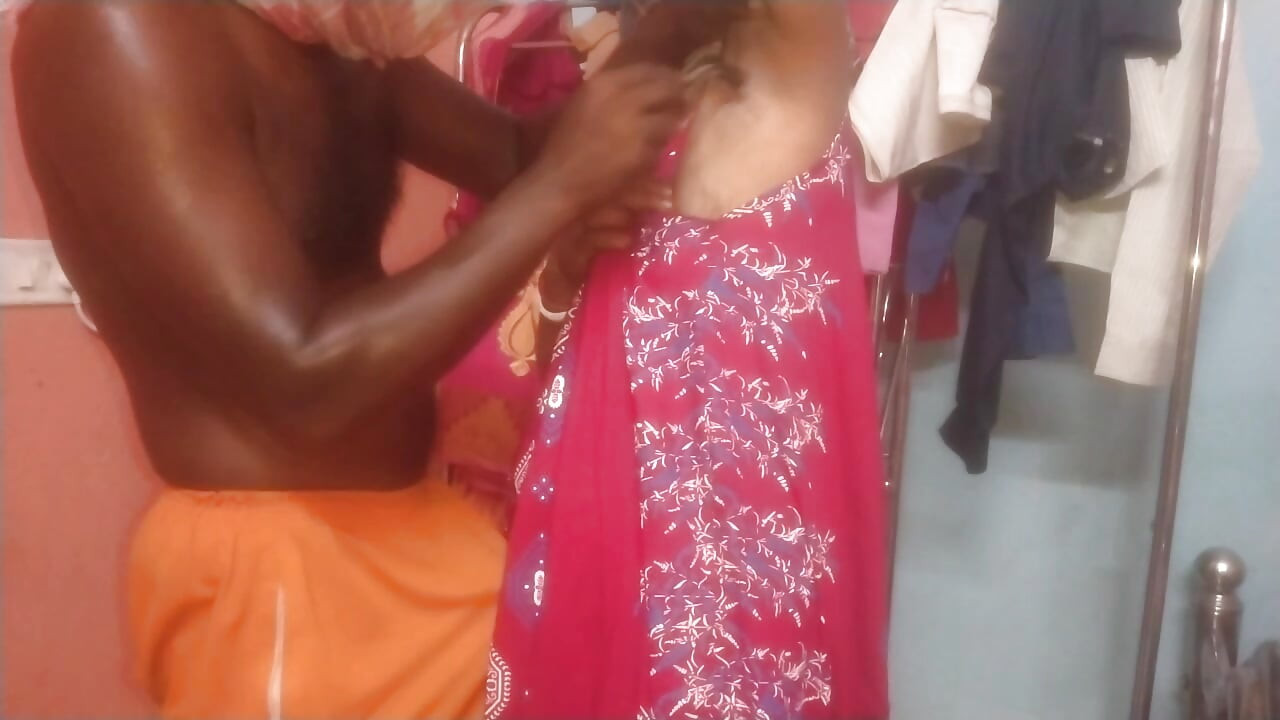 Sauteli Bhabhi ka jhaat chhilte chhilte pel diya
