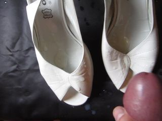 Schoonmoeder schoenen ondergespoten