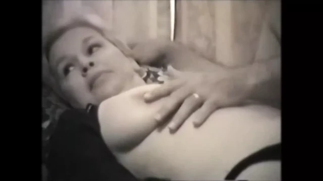 Vintage amateur wife Donna exposed