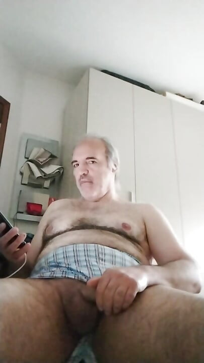 Drkaj svoj kurac da istinski uživaš u svom kratkom životu