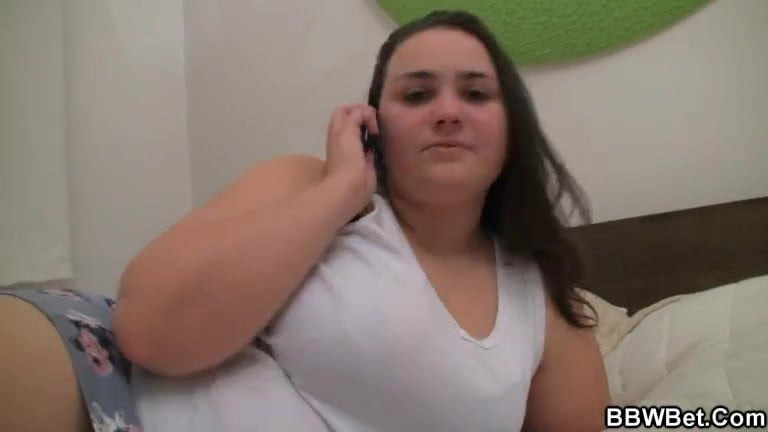 Horny guy bangs cooking BBW