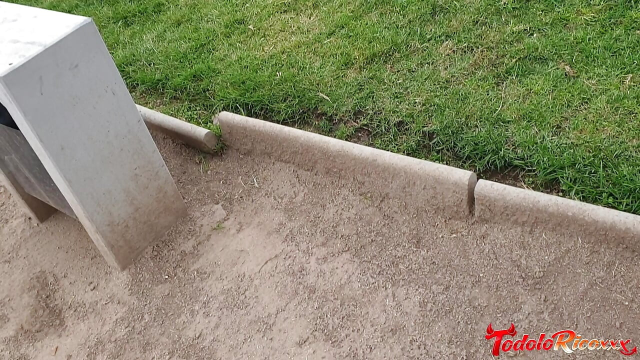 PARKTA BULUŞTUKTAN SONRA SEKS YAPIYORUZ