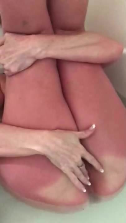 Wife bath pussy