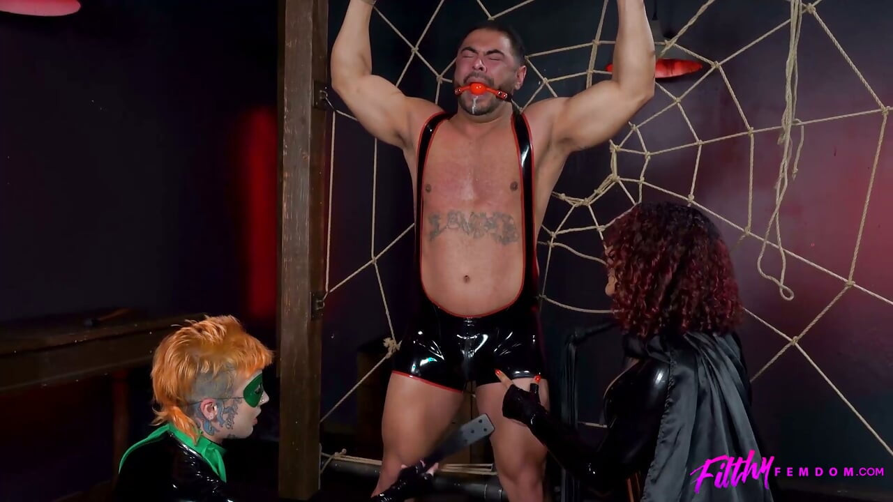 Hardcore Babes Daisy Ducati And Little Spittle Make Dude Moan In BDSM