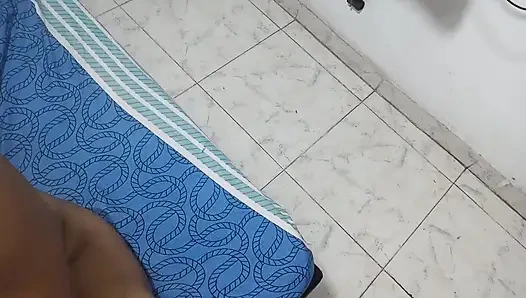 Cewek sange ini lagi asik nyepong kontol sampai dicrot di dalam - pov