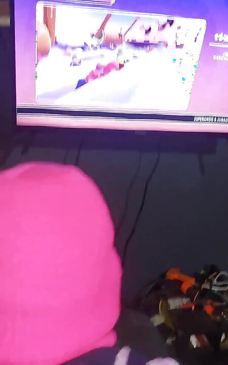 Otaku Dziwka lubi się pieprzyć podczas grania w gry wideo