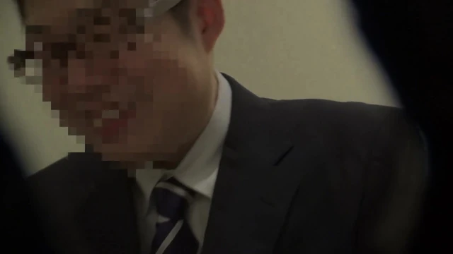 Amateur POV: Husband wanna see his wife having sex with another guy. #8-1